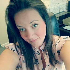 Meet your Posher, Erika